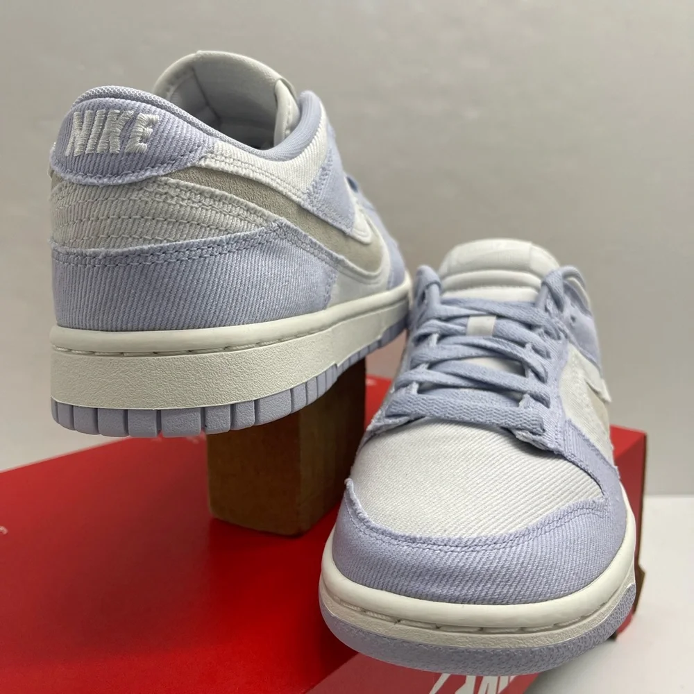 Nike WMNS Light Purple W NIKE DUNK LOW
GHOST/SUMMIT WHITE HF1985 001 Sneakers - Picture 12 of 16